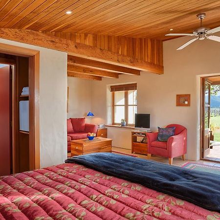 Straw Lodge Vineyard And Boutique Lodging Ренвік Номер фото